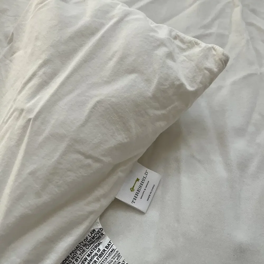 Threshold Velvet Comforter Queen 90 in x 94 in White Cotton